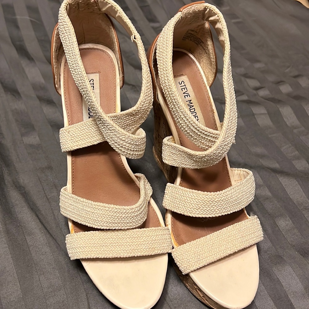 Steve Madden sandals size 9